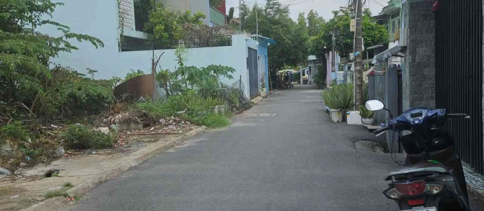 Bán nhà mặt phố 93.5m2 tại Phú Hữu giá 6 tỷ... Bán nhà mặt phố tại Long Trường, Hồ Chí Minh 01