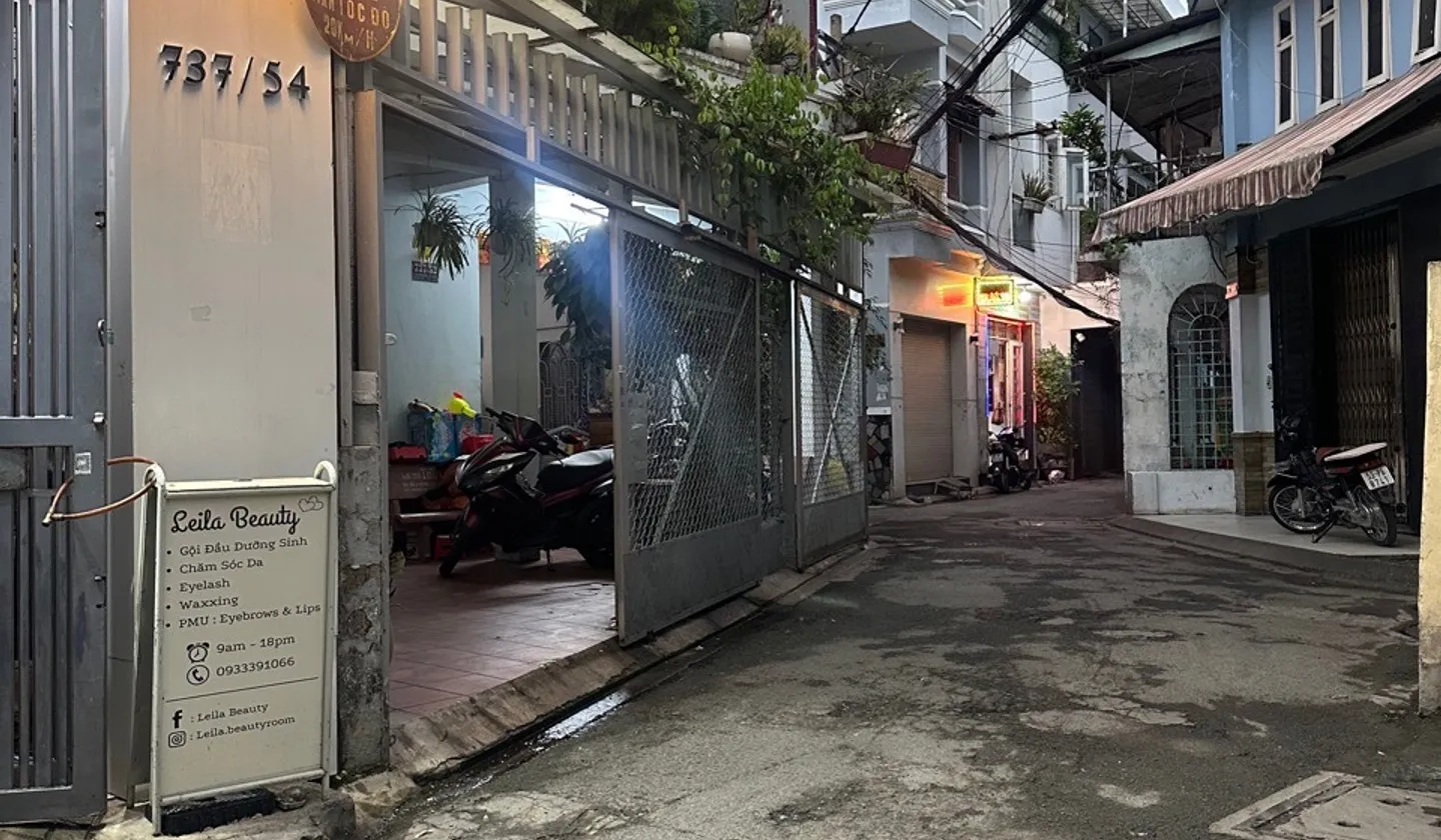 Nhà 4 tầng hẻm xe hơi, giá siêu tốt tại Lạc Long Quân... Bán nhà riêng tại Bảy Hiền, Hồ Chí Minh 01