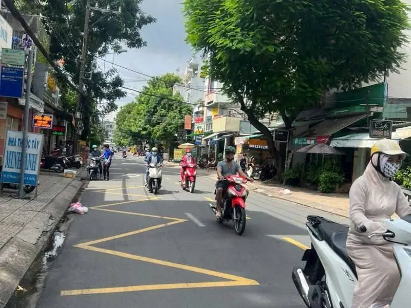 Bán nhà giáp khu sân bay, vị trí kinh doanh sầm uất, hẻm nhựa 7m thông, sát MT.... Bán nhà riêng tại Tân Sơn, Hồ Chí Minh 01