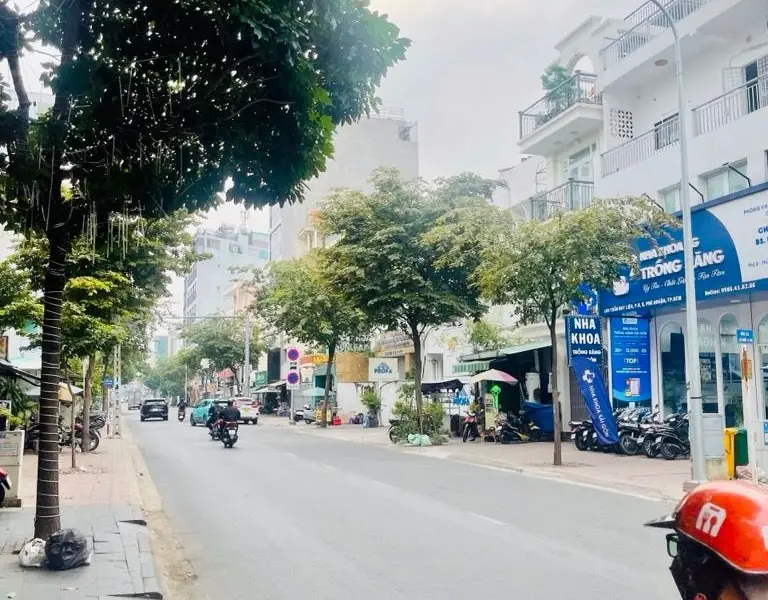 Bán nhà mặt phố trung tâm Quận 3, nhà góc, mặt tiền rộng 10.8m, giá đầu tư hấp dẫn... Bán nhà mặt phố tại Phú Nhuận, Hồ Chí Minh 01