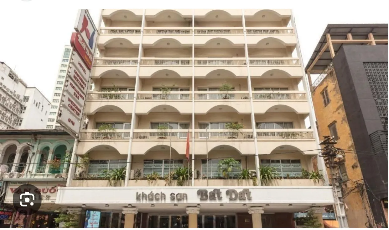 B.a'n Nh.aMẶT TIỀN KD Q.5 - NGANG 7,3M - 5 TẦNG - 6 PN - TL - gần NH Ái Huê, KS Bát Đạt
ZL: 0705.8... Bán nhà mặt phố tại Chợ Lớn, Hồ Chí Minh 01