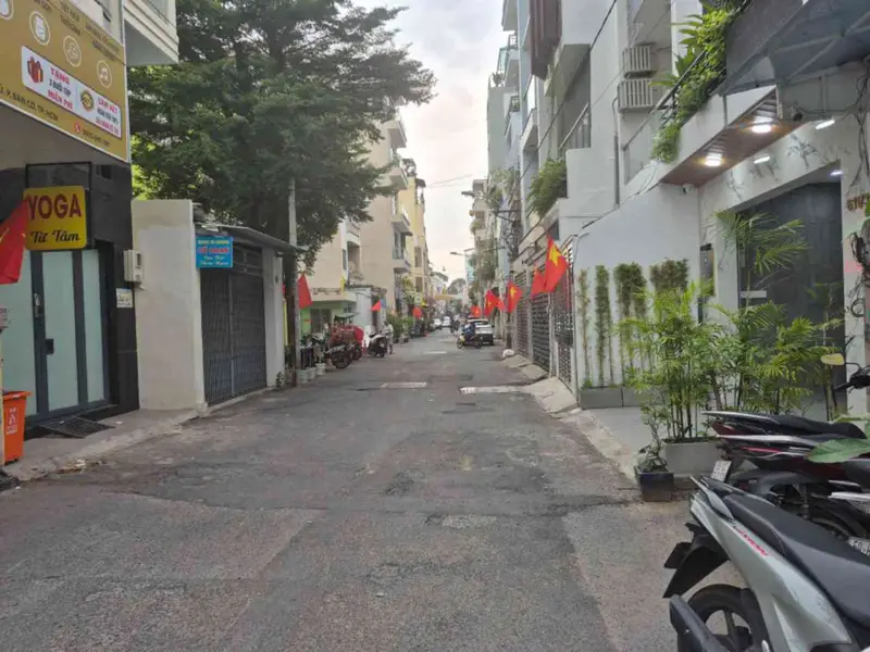 Nhà 2 tầng trung tâm quận 3, hẻm nhộn nhịp gần Điện Biên Phủ... Bán nhà riêng tại Bàn Cờ, Hồ Chí Minh 01