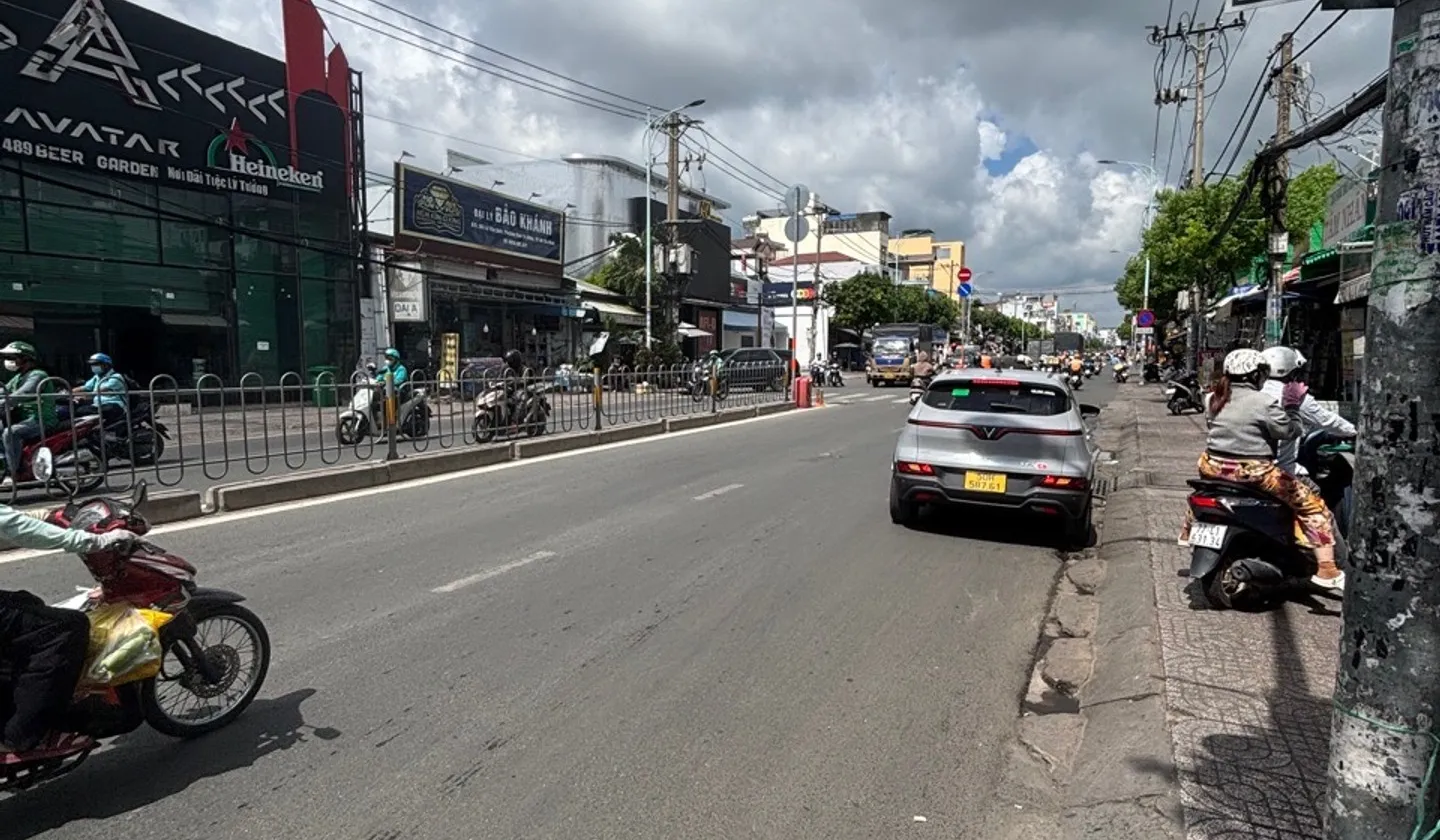 Nhà mặt phố Lê Văn Quới - Cơ hội hiếm có cho nhà đầu tư và kinh doanh đa năng... Bán nhà mặt phố tại Bình Trị Đông, Hồ Chí Minh 01