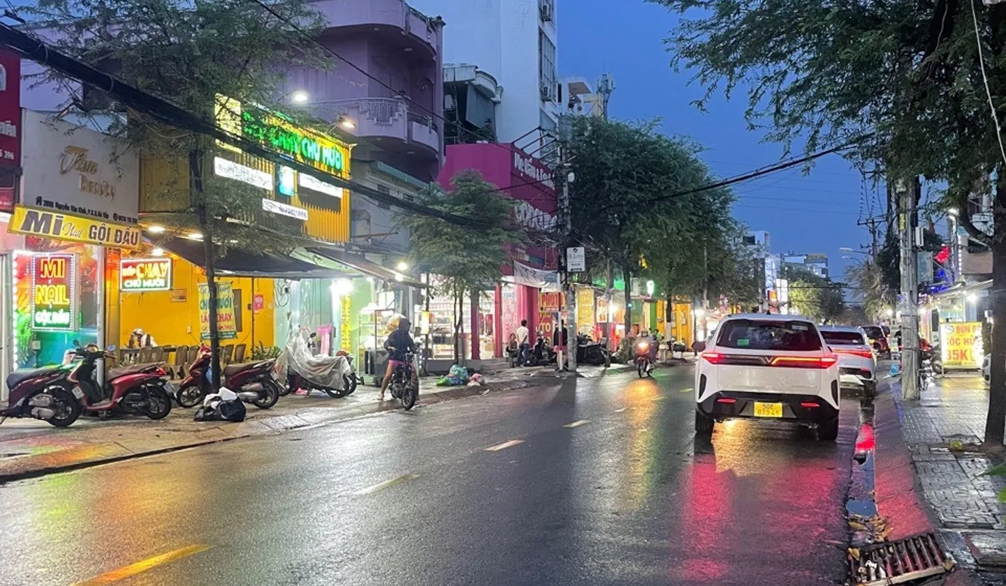 Nhà mặt tiền quận Gò Vấp, 4 tầng, 3 phòng ngủ, giá 7.5 tỷ... Bán nhà mặt phố tại Thông Tây Hội, Hồ Chí Minh 01