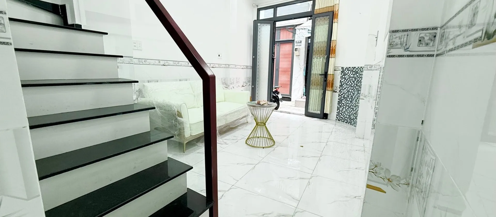 Nhà 4 Tầng Hẻm 3m Gần Trung Tâm - Cơ Hội Đáng Sở Hữu Giá Tốt... Bán nhà riêng tại Vườn Lài, Hồ Chí Minh 01