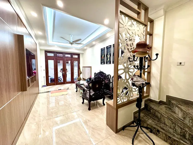 Bán nhà riêng 6 tầng tại phường Lạc Long Quân, có thang máy và nội thất đầy đủ... Bán nhà riêng tại Nghĩa Đô, Hà Nội 01