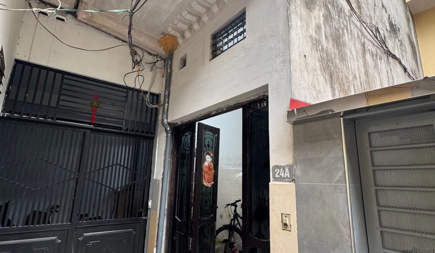 Nhà đẹp giá hợp lý tại trung tâm Sài Đồng rẻ tầm tiền nhỉnh 4 tỷ 30 m 2 tầng gần tt... Bán nhà riêng tại Phúc Lợi, Hà Nội 01