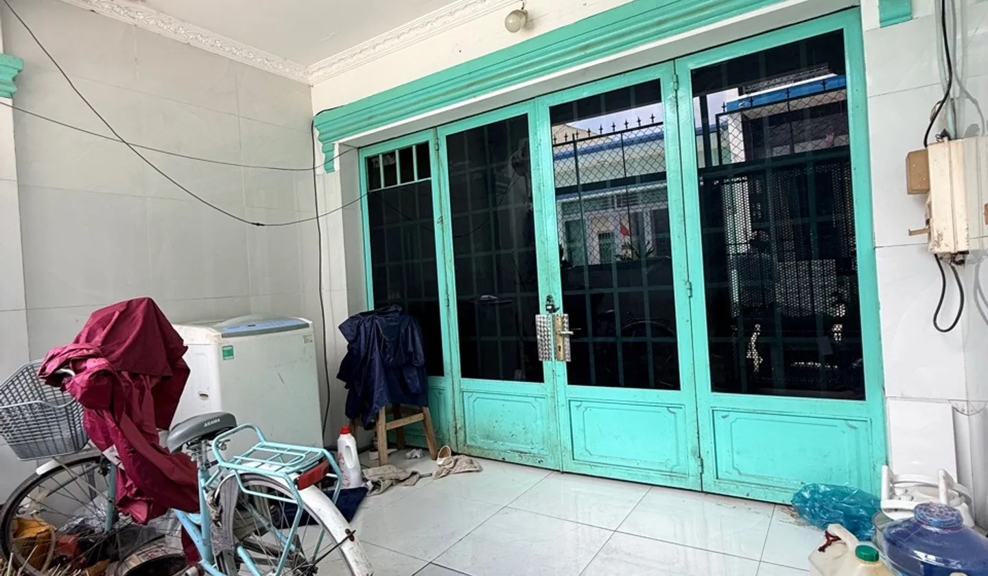 Bán nhà vi bằng _ xe hơi đổ cửa, gần cầu Rạch Tôm, nhà bè... Bán nhà riêng tại Hiệp Phước, Hồ Chí Minh 01