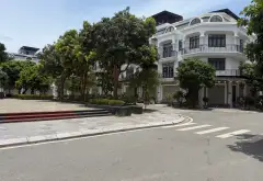 BÁN BIỆT THỰ LIỀN KỀ 70m2 5 TẦNG -LÔ GÓC -SÁT QUẢNG TRƯỜNG -KĐT 319 UY NỖ -SỔ CHÍNH CHỦ... Bán biệt thự, liền kề tại Đông Anh, Hà Nội 03