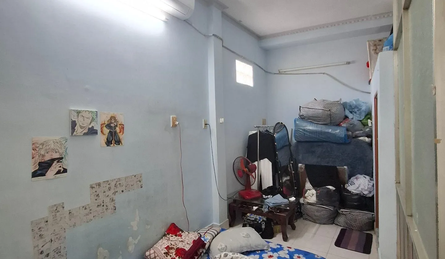 Bán nhà 2 tầng 2PN đất 24,4m2 tại Hồng Bàng giá 3,95 tỷ... Bán nhà riêng tại Phú Lâm, Hồ Chí Minh 01