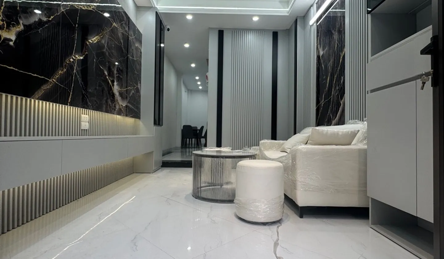 Giáp bát -Nhà 6 tầng Thang máy mới tinh Cơ hội vàng dành cho người tìm nhà phố trung tâm - 10,8Tỷ... Bán nhà riêng tại Tương Mai, Hà Nội 01