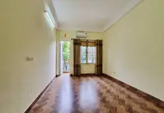 Bán nhà mặt phố tại Thịnh Liệt, ngõ rộng 4 làn ô tô, 4 tầng, diện tích 82m2... Bán nhà mặt phố tại Phương Liệt, Hà Nội 03