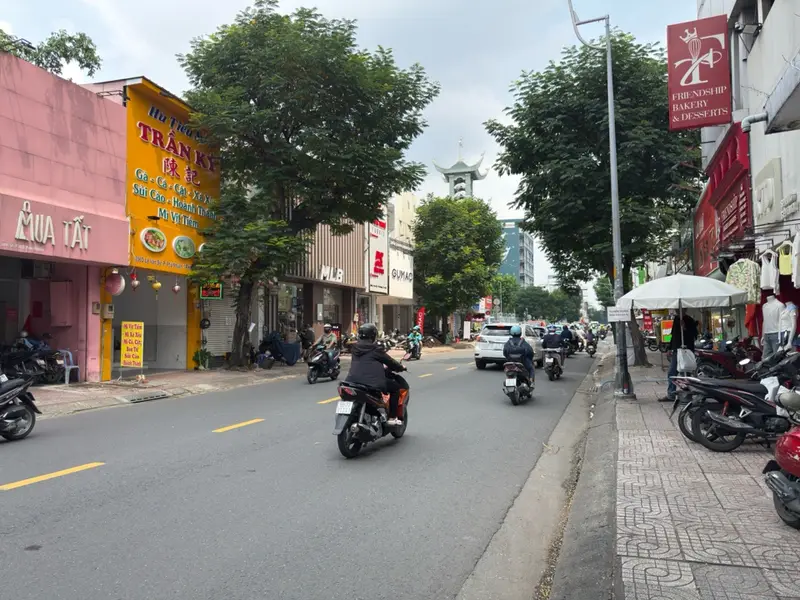 Bán nhà mặt phố rộng 132m2 mặt tiền 6m tại quận Phú Nhuận, TP.HCM... Bán nhà mặt phố tại Phú Nhuận, Hồ Chí Minh 01
