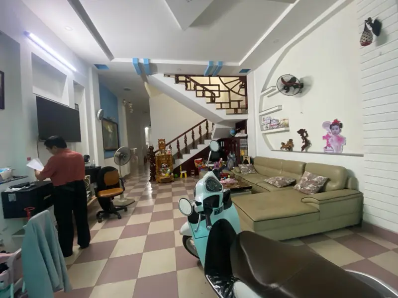 🤯 **127,7M² MÀ CHỈ CÁCH NGUYỄN HỮU THỌ 20M — 8,X TỶ!**... Bán nhà mặt phố tại Cẩm Lệ, Đà Nẵng 01