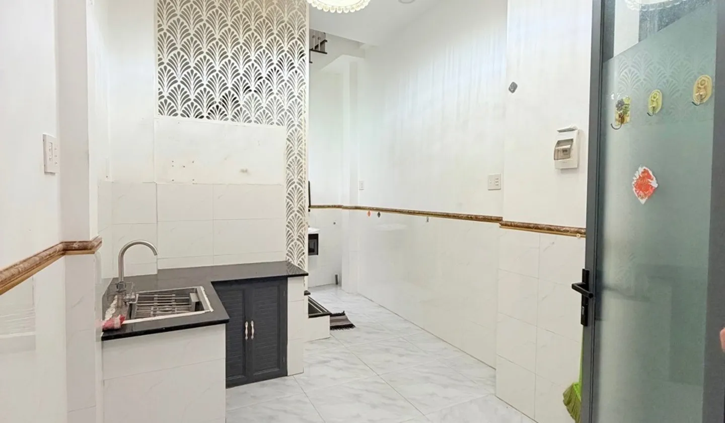 Nhà 2 tầng mới toanh ở Quận 11 - Giá chỉ 3 tỷ... Bán nhà riêng tại Hòa Bình, Hồ Chí Minh 01