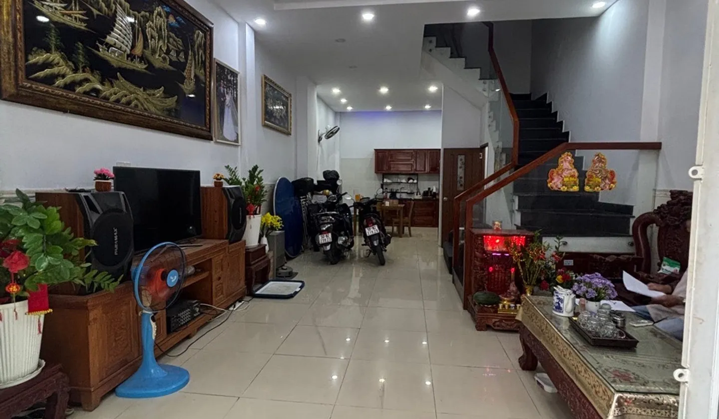 Nhà riêng 4 tầng ngang 5m tại Hương Lộ 2, Bình Trị Đông, Bình Tân... Bán nhà riêng tại Bình Trị Đông, Hồ Chí Minh 01