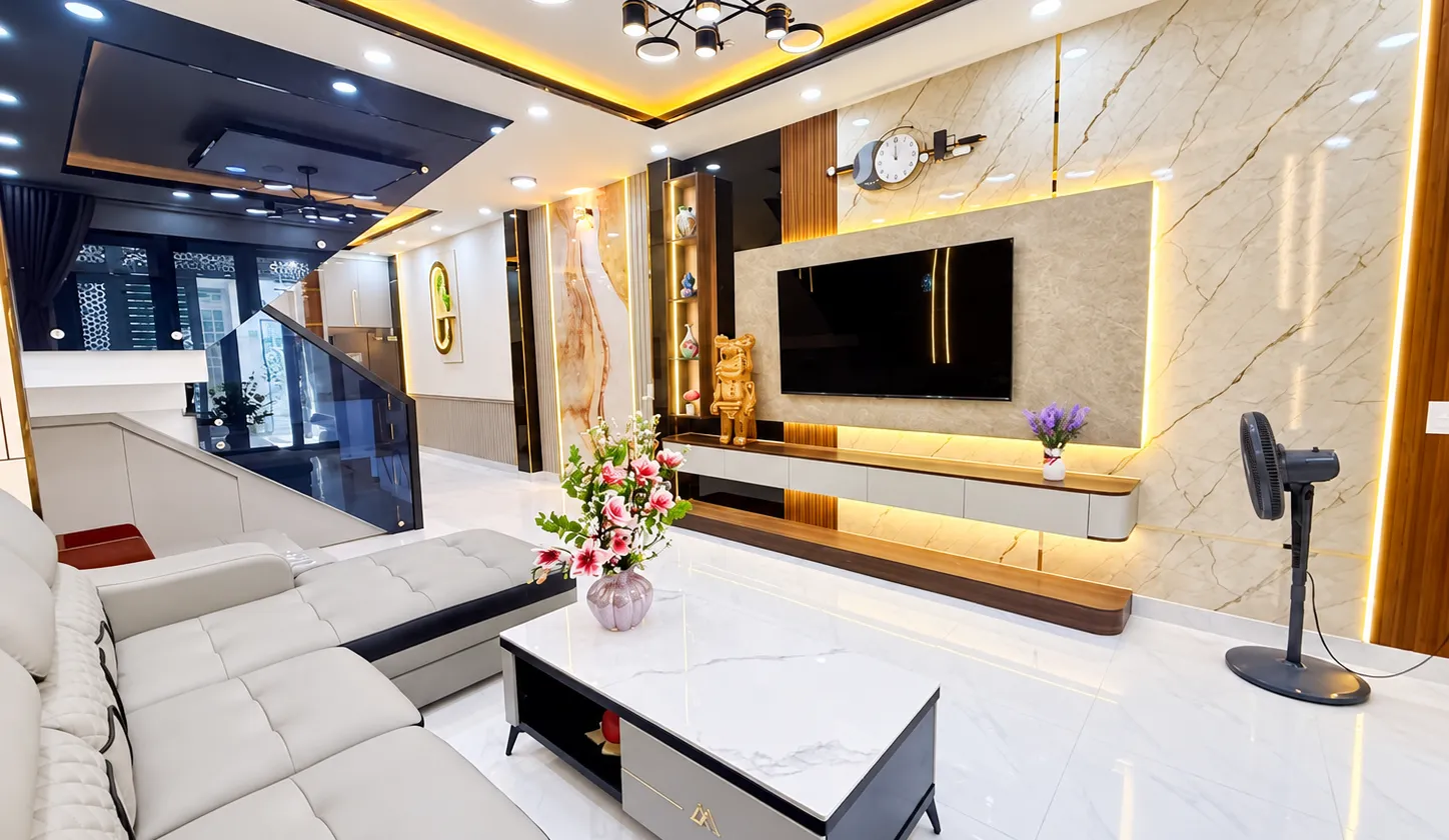 Quận 7 - 7 Tỷ 8 - Hẻm Xe Hơi - Nhà 3 Tầng 56m² - Ngang 4m - 4PN - Gần Big C... Bán nhà riêng tại Phú Thuận, Hồ Chí Minh 01