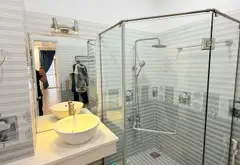 Nhà Đẹp Q.3 mua để ở,

nhà hxh lê văn sỹ trung tâm quận 3

Dt ngang 4.6m dài 10m 4 tầng sân thượng... Bán nhà riêng tại Nhiêu Lộc, Hồ Chí Minh 07