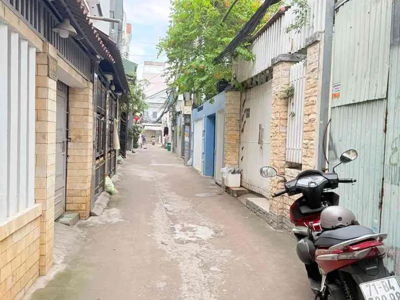 Cơ Hội Sở Hữu Nhà Phố 2 Tầng Sát Chợ Phú Thuận Giá Tốt... Bán nhà riêng tại Phú Thuận, Hồ Chí Minh 01