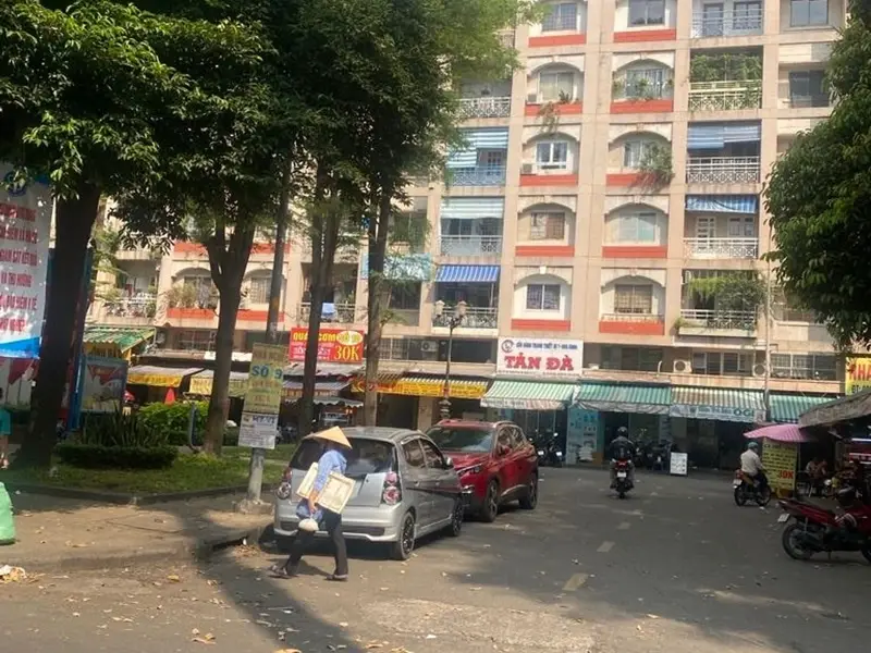 Căn hộ 3PN rộng rãi, giá hời gần trung tâm Quận 5... Bán căn hộ chung cư tại An Đông, Hồ Chí Minh 01