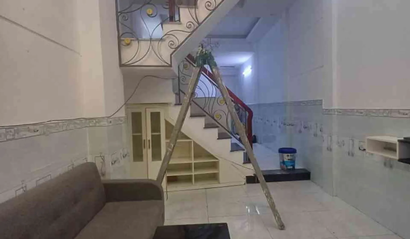 Nhà 3 tầng mới xây, vị trí vàng ngay trung tâm thành phố, giá cực tốt... Bán nhà riêng tại Bình Tân, Hồ Chí Minh 01