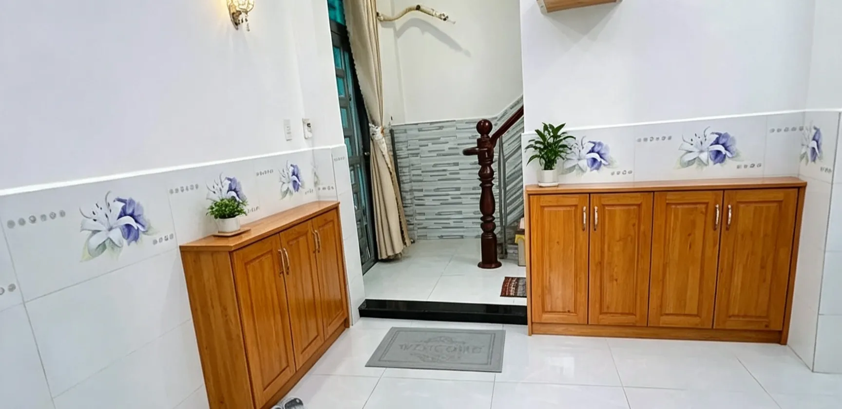 LÔ GÓC SÁT MẶT TIỀN HOÀNG DIỆU - HẺM XE TẢI - 5 TẦNG - NHỈNH 5 TỶ - SỔ VUÔNG ĐẸP... Bán nhà riêng tại Khánh Hội, Hồ Chí Minh 01