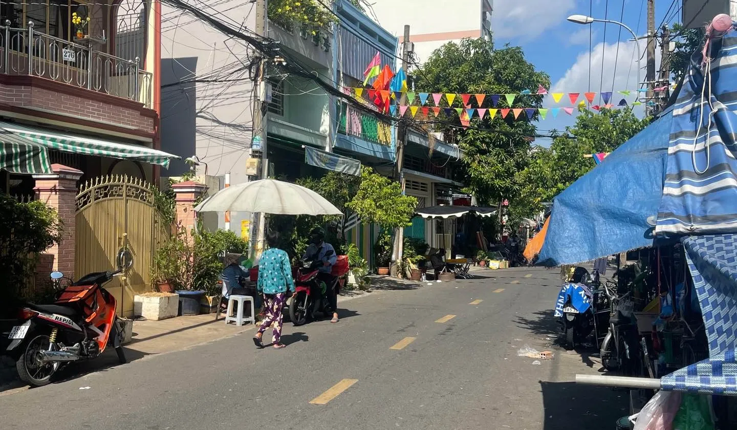 Nhà mặt phố kinh doanh sầm uất Quận 8, giá hấp dẫn... Bán nhà mặt phố tại Chánh Hưng, Hồ Chí Minh 01