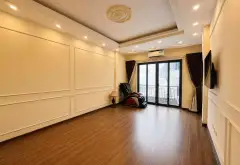 Bán nhà riêng 5 tầng phường Long Biên, gần phố Đàm Quang Trung, diện tích 40m², giá 8.x tỷ... Bán nhà riêng tại Long Biên, Hà Nội 05