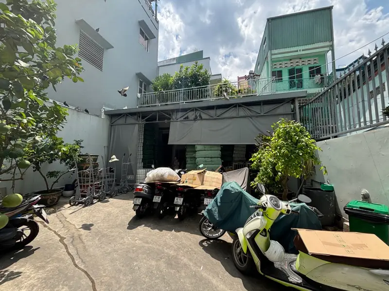 Nhà kết hợp xưởng hiếm có trung tâm Quận 10... Bán nhà riêng tại Vườn Lài, Hồ Chí Minh 01