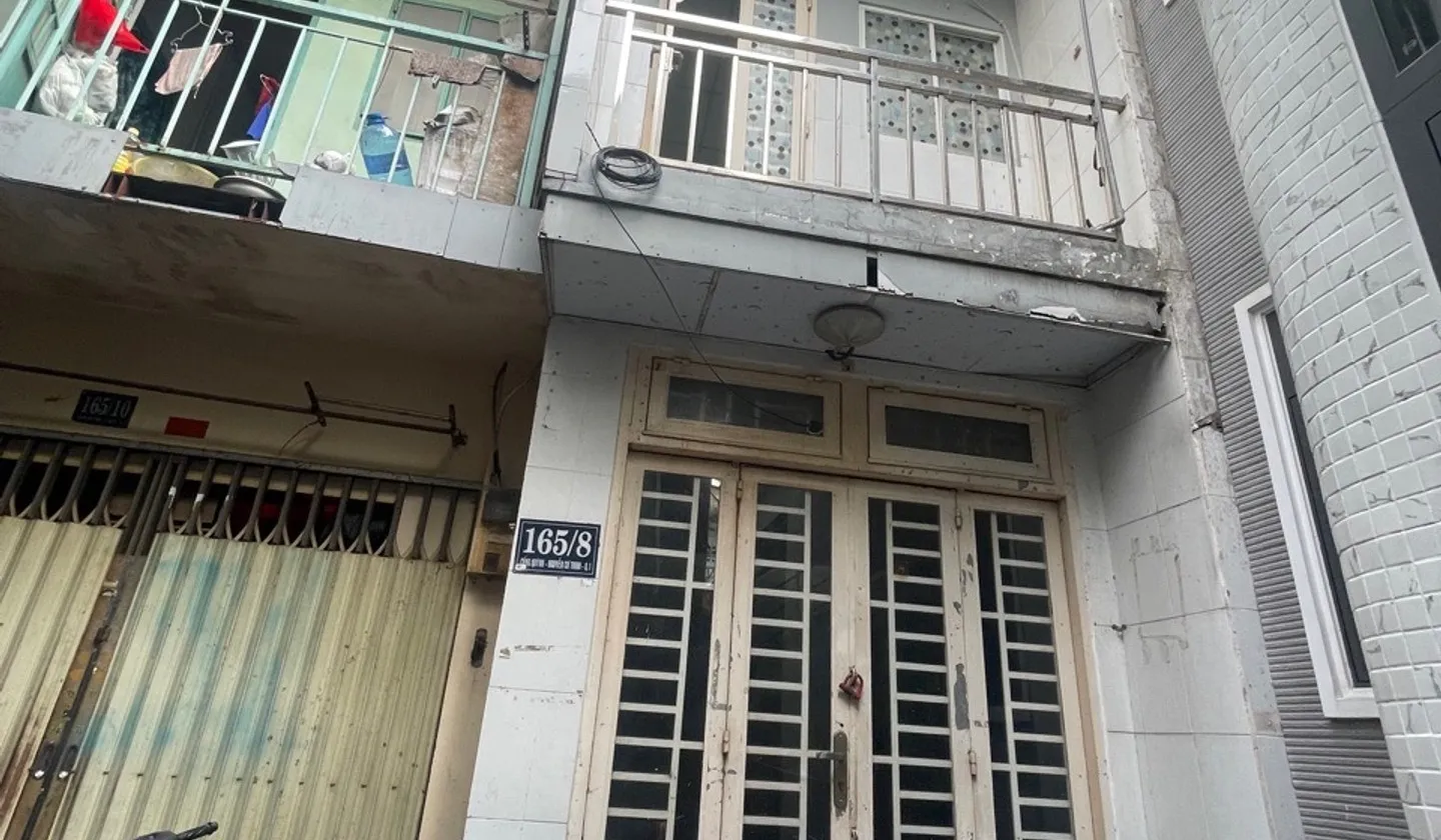 Bán gấp nhà đường Đề Thám - Trần Hưng Đạo.
3 tầng- giá 4.85 tỷ.... Bán nhà riêng tại Cầu Ông Lãnh, Hồ Chí Minh 01