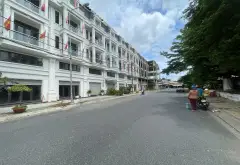 Bán Shophouse 5 tầng mặt tiền KDC An Sương giá 14.35 tỷ... Bán Shophouse tại Đông Hưng Thuận, Hồ Chí Minh 05