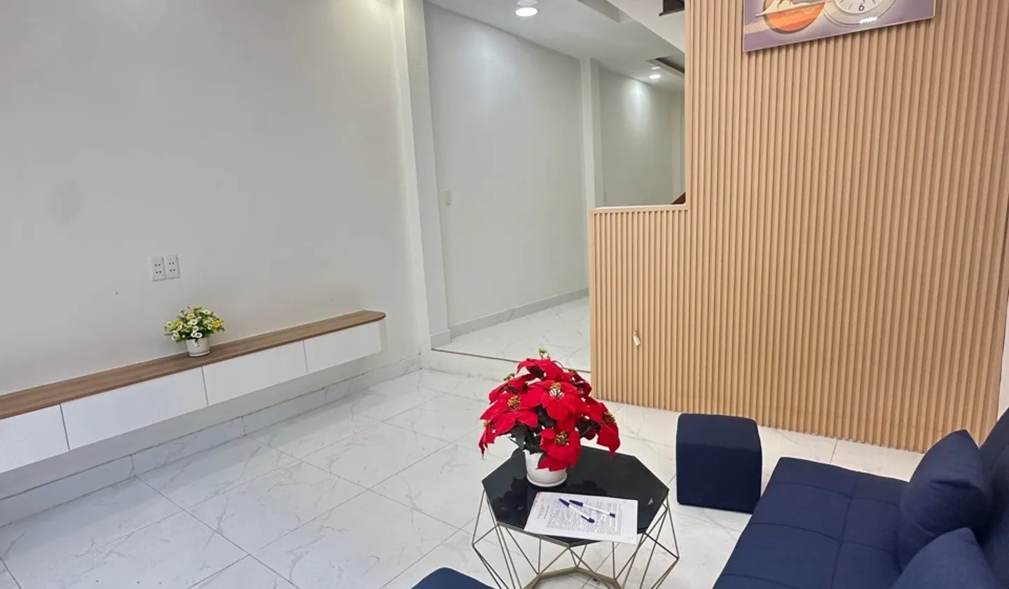 Nhà Phân Lô Vuông Vức 4 Phòng Ngủ Quận 8 - Giá Tốt... Bán nhà riêng tại Phú Định, Hồ Chí Minh 01