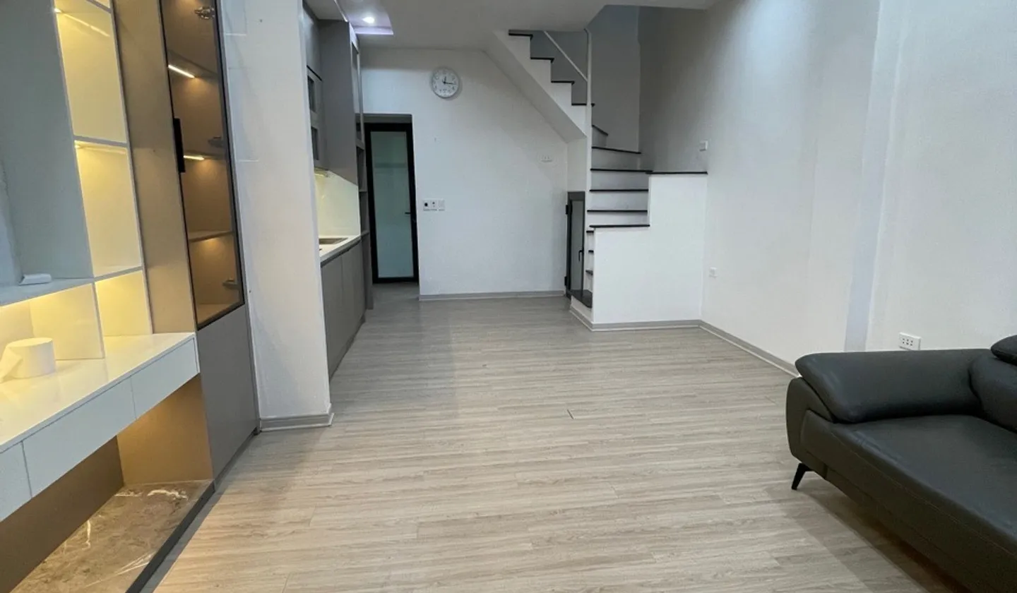 Tập thể Trần Quốc Hoàn - 39/100m² - 3N, 2VS -Cầu Giấy, Hà Nội - 4.3 tỷ... Bán căn hộ chung cư tại Cầu Giấy, Hà Nội 01