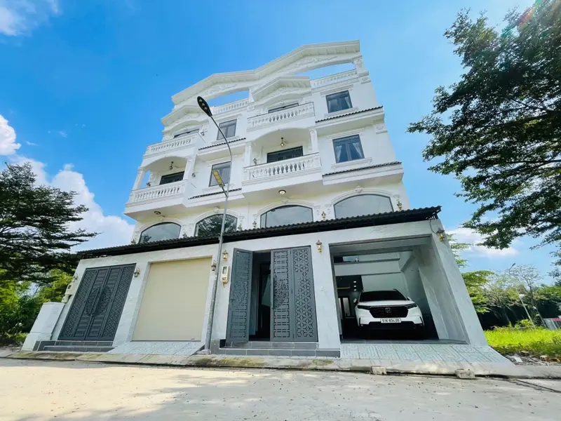 Biệt thự 5 tầng... Bán nhà riêng tại Nhà Bè, Hồ Chí Minh 01