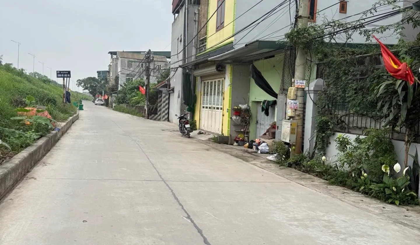 Lô Góc Đẹp Gần Hồ Điều Hòa - Kinh Doanh Tốt... Bán đất tại Nam Phù, Hà Nội 01