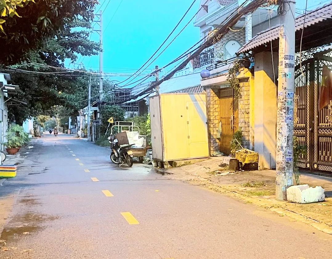 Bán Nhà mặt phố 8m trục Hà Huy Giáp, Quận 12, TP HCM. 86m² 3 tầng- 6.2 tỷ... Bán nhà mặt phố tại An Phú Đông, Hồ Chí Minh 01