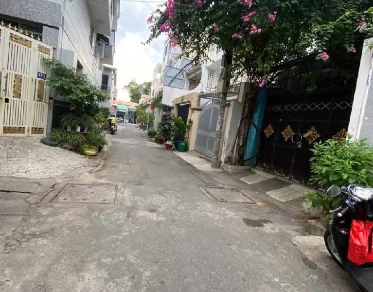 Bán nhà mặt phố lô góc 3 mặt thoáng, 5 tầng, diện tích 74,2 m2, giá 10,7 tỷ... Bán nhà mặt phố tại Phú Lâm, Hồ Chí Minh 01