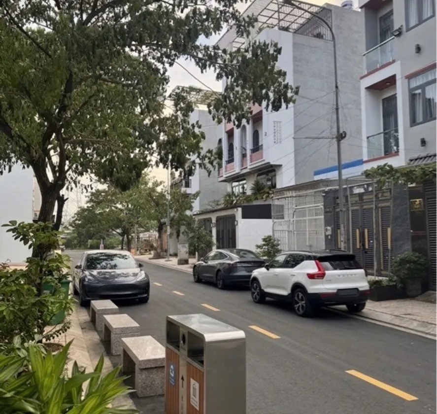 Nhà 3 tầng _ Phòng cách _ đường 12m _ kDC VIP _ An Phú đông gần đường ven sông... Bán nhà riêng tại An Phú Đông, Hồ Chí Minh 01