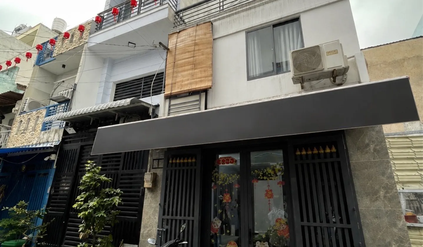 Bán nhà riêng 2 tầng tại Bình Trị Đông, Bình Tân, diện tích 31,7 m2, giá 3,98 tỷ VND... Bán nhà riêng tại Bình Trị Đông, Hồ Chí Minh 01