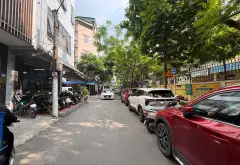 Bán nhà riêng 9 tầng tại phường Từ Liêm, Hà Nội với thiết kế hiện đại và tiện nghi... Bán nhà riêng tại Từ Liêm, Hà Nội 01