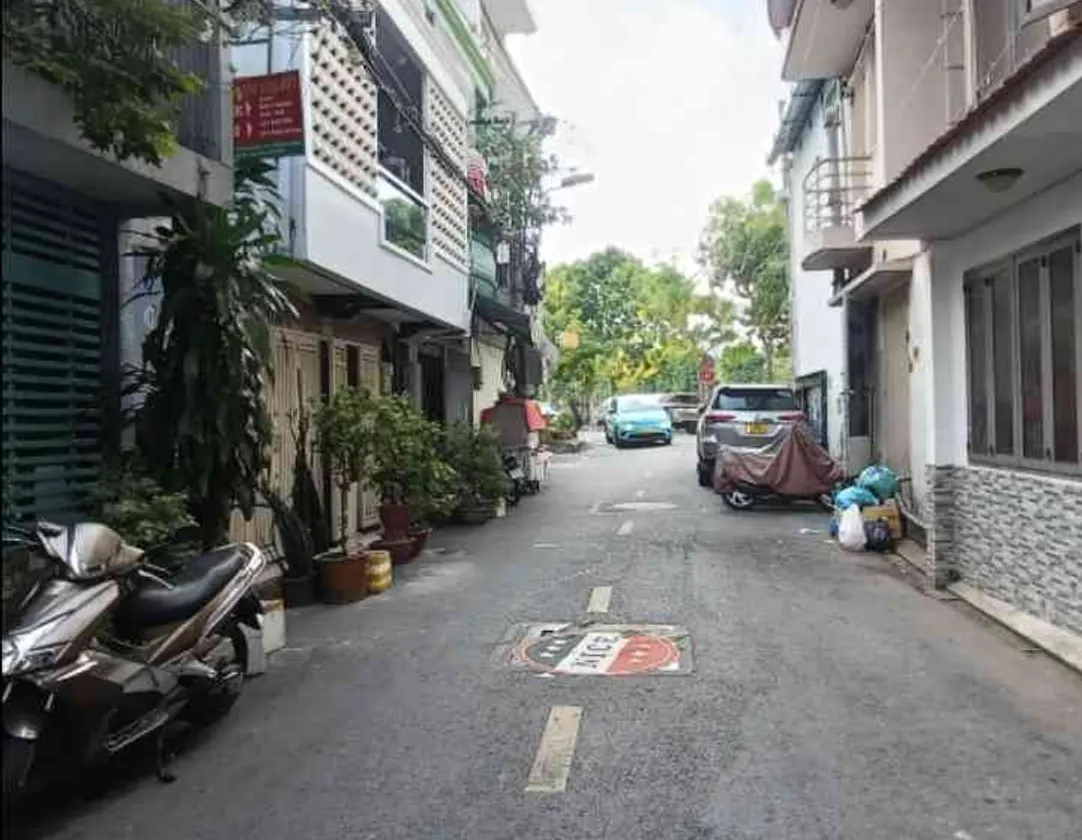 Nhà 2 tầng siêu tiện lợi ngay Phú Nhuận, giảm sốc còn 7.3 tỷ... Bán nhà riêng tại Phú Nhuận, Hồ Chí Minh 01