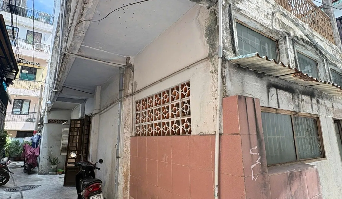 Ngay chợ Phạm văn hai
Nhà 3 tầng 72m2 3 mặt thoáng giá 8.5 tỷ... Bán nhà riêng tại Tân Sơn Nhất, Hồ Chí Minh 01