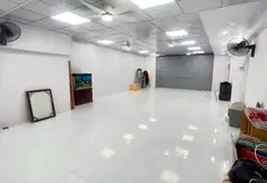 Cửa hàng tầng 1 mặt tiền rộng 11m, kinh doanh sầm uất tại Vũ Thạnh... Bán căn hộ chung cư tại Giảng Võ, Hà Nội 03