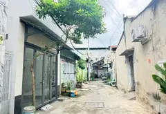Hẻm xe hơi đậu cửa gần Xe buýt Hiệp Thành Q12 42M2 2 Tầng Hơn 3 Tỷ TL... Bán nhà riêng tại Tân Thới Hiệp, Hồ Chí Minh 02