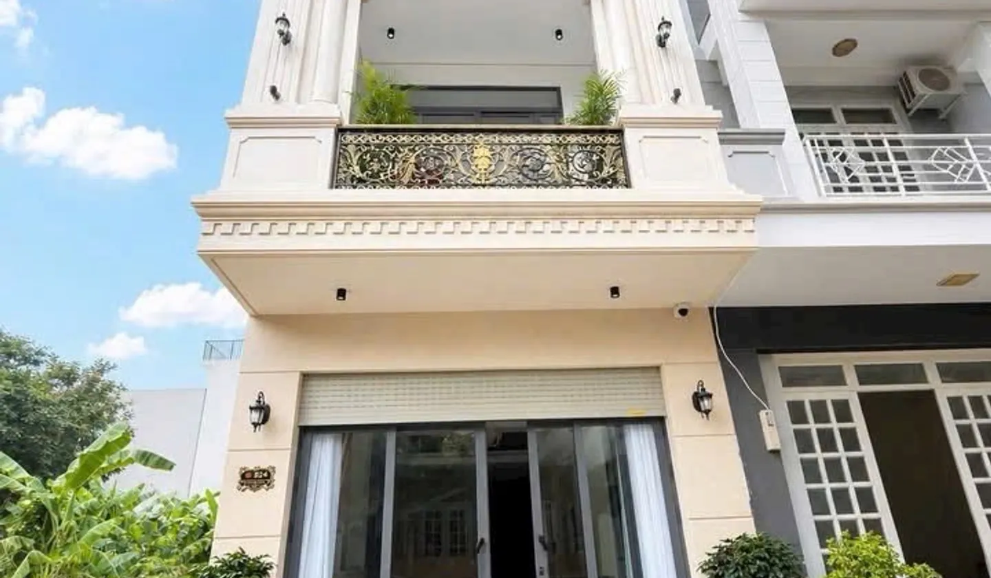 Nhà phố 2 mặt tiền Quận 7 - Đẳng cấp, tiện nghi với thang máy và năng lượng mặt trời... Bán nhà mặt phố tại Tân Mỹ, Hồ Chí Minh 01