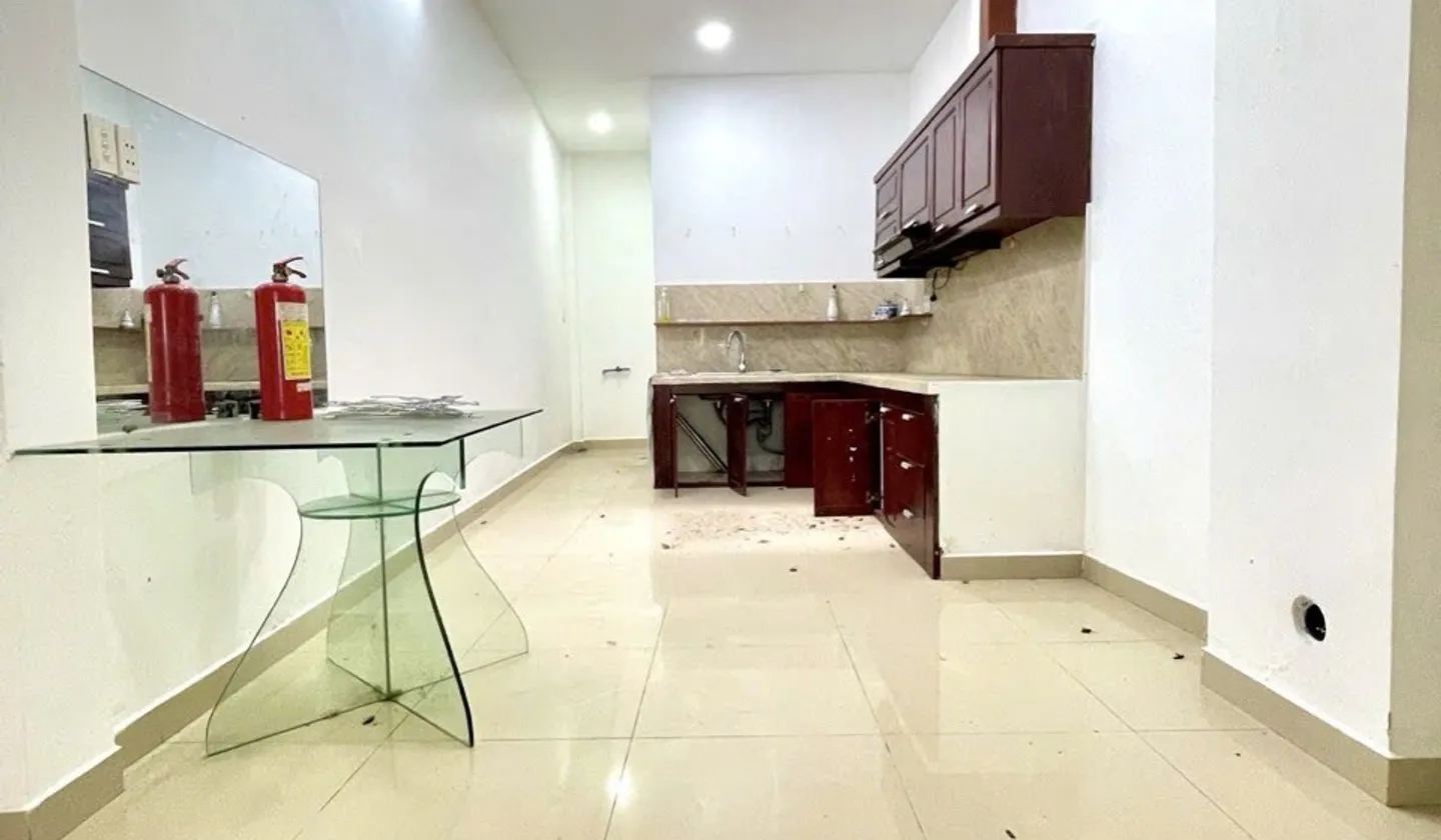 Nhà Mặt Phố CMT8 Sôi Động Lợi Nhuận Cao... Bán nhà mặt phố tại Tân Sơn Nhất, Hồ Chí Minh 01