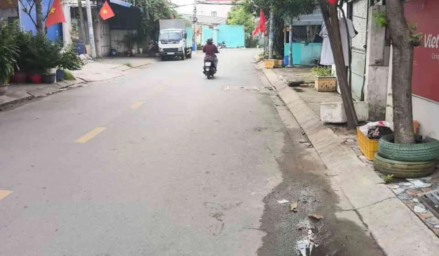 Dãy phòng trọ rộng mặt tiền lớn, vị trí vàng ngay Trần Thị Hè... Bán nhà riêng tại Tân Thới Hiệp, Hồ Chí Minh 01