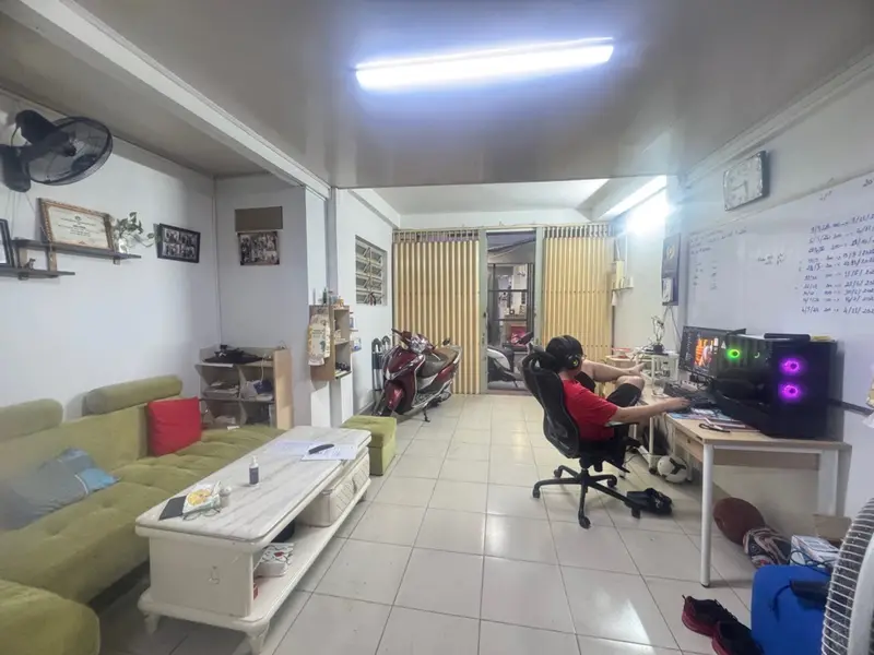 Nhà 2 tầng hẻm xe hơi quận 10, giá siêu tốt... Bán nhà riêng tại Vườn Lài, Hồ Chí Minh 01
