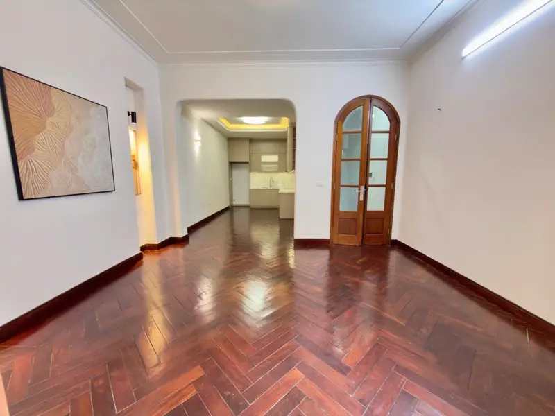 Bán nhà 5 tầng phân lô ô tô tránh tại Cầu Giấy, Hà Nội DTDS 60m 2 chỉ 23.9 tỷ... Bán nhà riêng tại Cầu Giấy, Hà Nội 01
