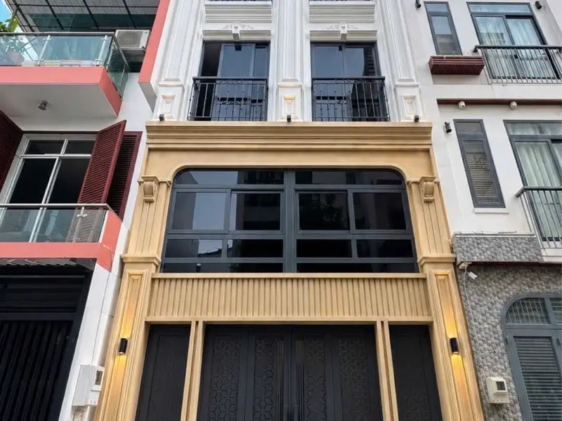 🏢 TÒA NHÀ CHDV 6 TẦNG – 12 PHÒNG FULL NỘI THẤT – DÒNG TIỀN 75TR/THÁNG
📍 Phan Huy Ích, Gò Vấp... Bán nhà riêng tại An Hội Tây, Hồ Chí Minh 01